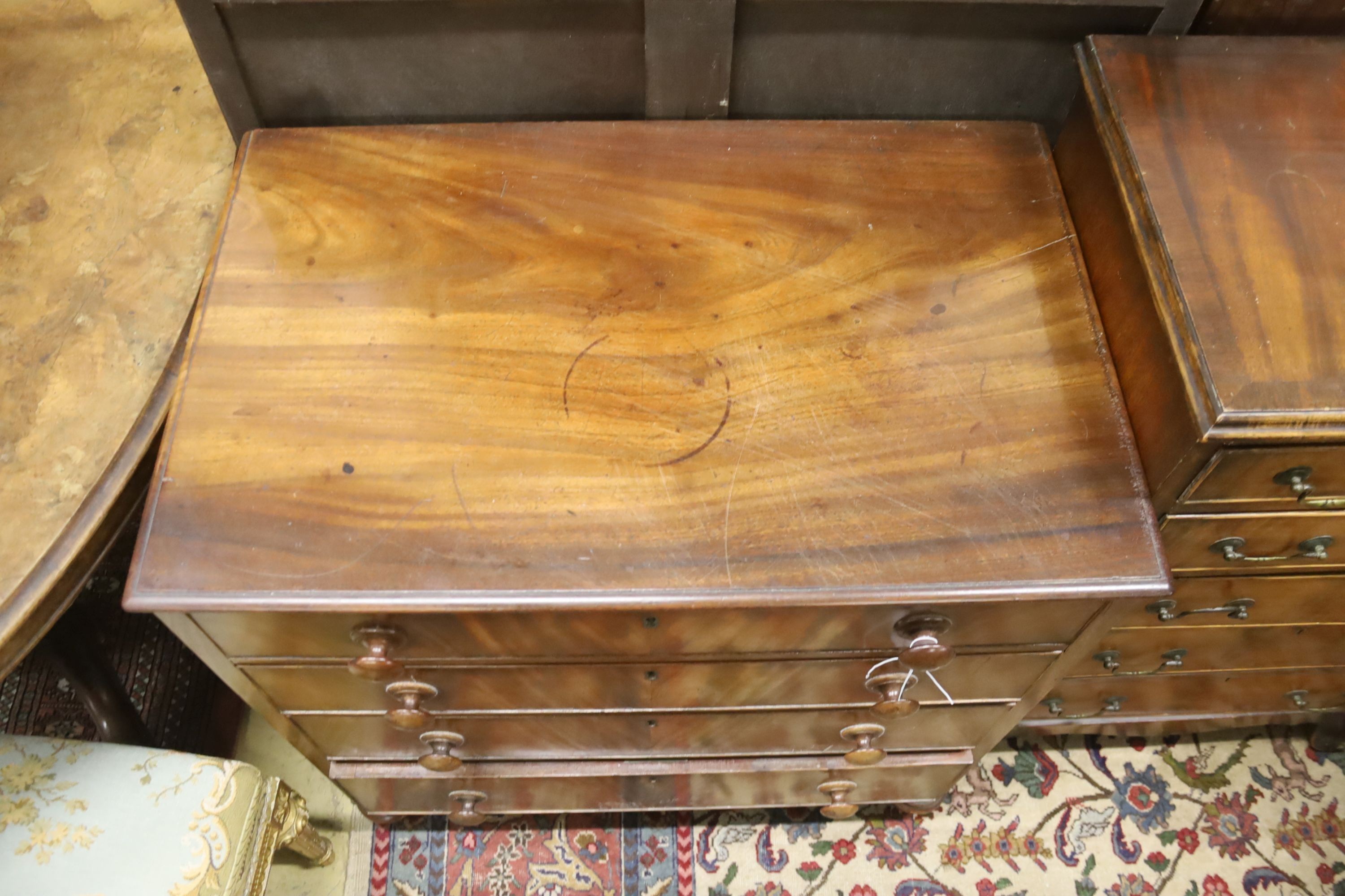 A small Victorian mahogany chest of four drawers, width 78cm, depth 49cm, height 80cm